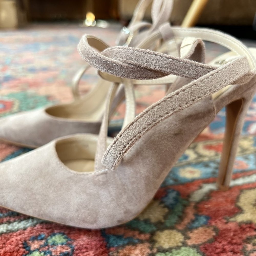 BRAND NEW! Fashion Nova Pumps with Ankle Straps